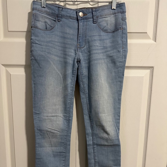 Generra Jeans Size 7 -  trendy raw hem - Picture 1 of 4